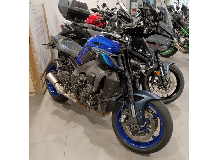YAMAHA MT-10