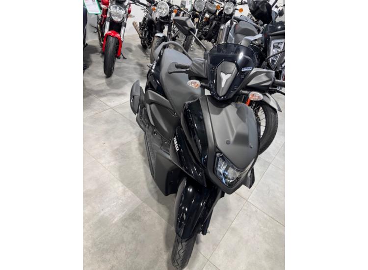 YAMAHA RayZR 125