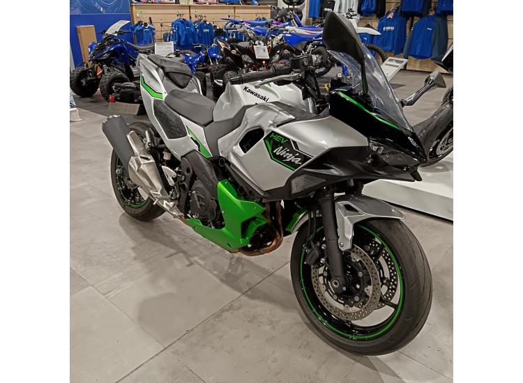KAWASAKI Ninja 7 Hybrid